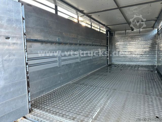 Cattle truck DAF LF 280 4x2 BL 1.Stock Viehwagen ACC LDW CAM