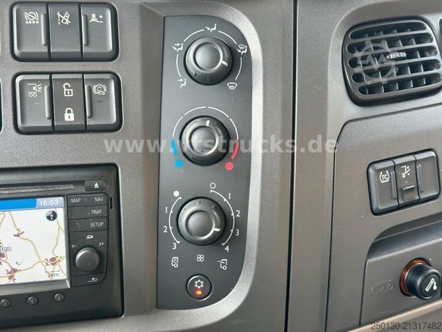 Cattle truck DAF LF 280 4x2 BL 1.Stock Viehwagen ACC LDW CAM