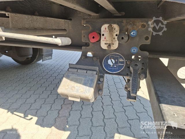 Open semitrailer with tarp Kögel Curtainsider Mega