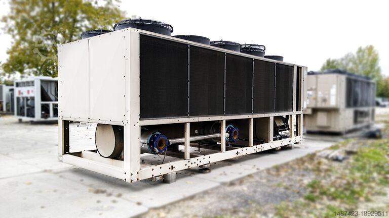 Chiller York 787 kW.