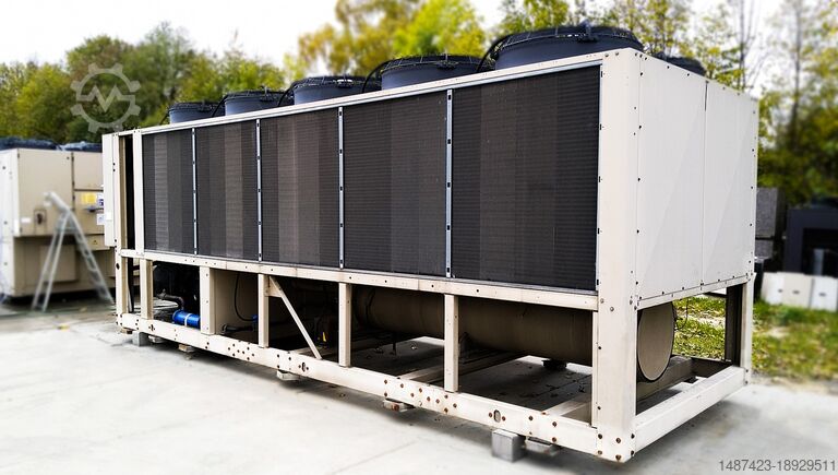 Chiller York 787 kW.