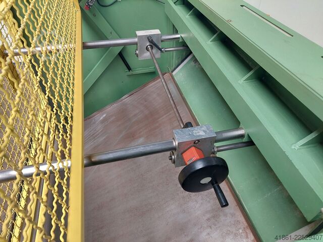 Motorized guillotine shears HM JBS 1250-3.0