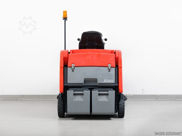 Hako Jonas 980 V Sweeper Benzin Hako Jonas 980 V Benzin - 425h - 7200m²/h