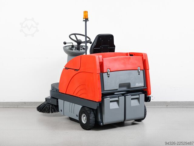 Hako Jonas 980 V Sweeper Benzin Hako Jonas 980 V Benzin - 425h - 7200m²/h