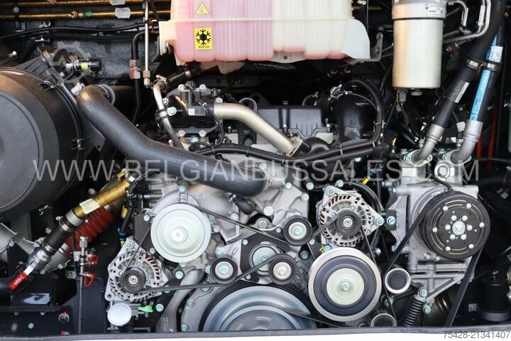 Motor coach MAN Lion's Coach L R10 / 13.1m / USB / Full option