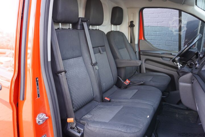 Delivery van Ford Transit Custom 2.0 TDCI EURO 6 - Airco - Cruise...