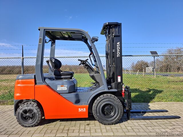 Diesel-Gabelstapler Toyota Tonero 52-8 FDF 25 | 2023