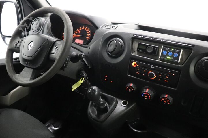 Delivery van Renault Master 2.3 dCi 130PK L2H2 - EURO 6 - Airco - Na...