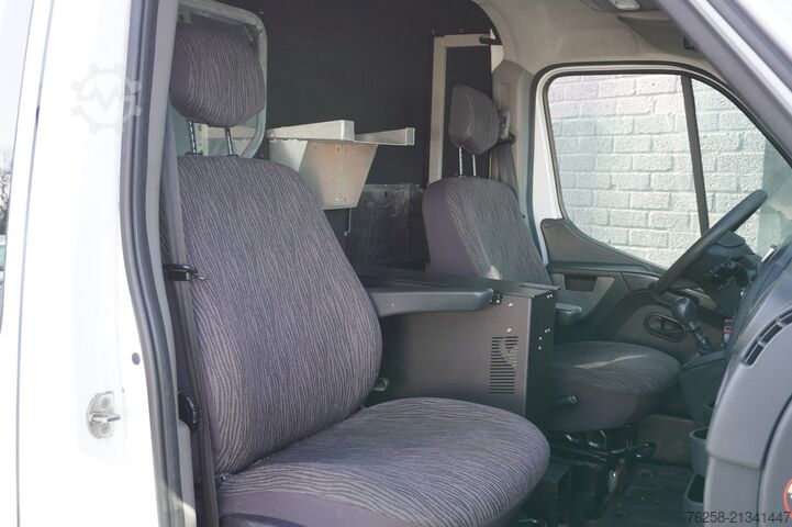 Delivery van Renault Master 2.3 dCi 130PK L2H2 - EURO 6 - Airco - Na...