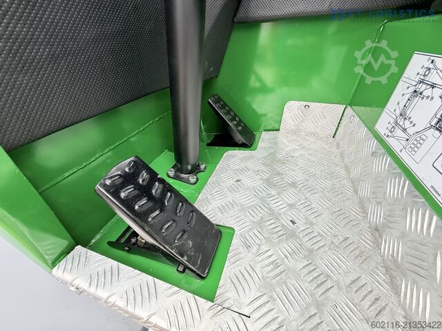 4-way forklift Combilift C3000 DIESEL TRIPLEX 4900 POSITIONER