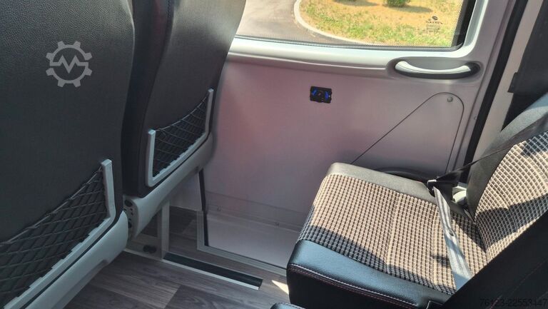 Minibus IVECO 2x Daily 70 Lagerfahrzeug Ferqui Sunrise 2,5 m B