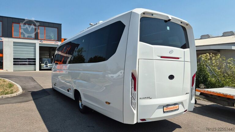 Minibus IVECO 2x Daily 70 Lagerfahrzeug Ferqui Sunrise 2,5 m B