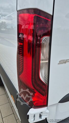 High top van MERCEDES-BENZ Sprinter III Kasten  519 CDI RWD 4x 4 Allrad