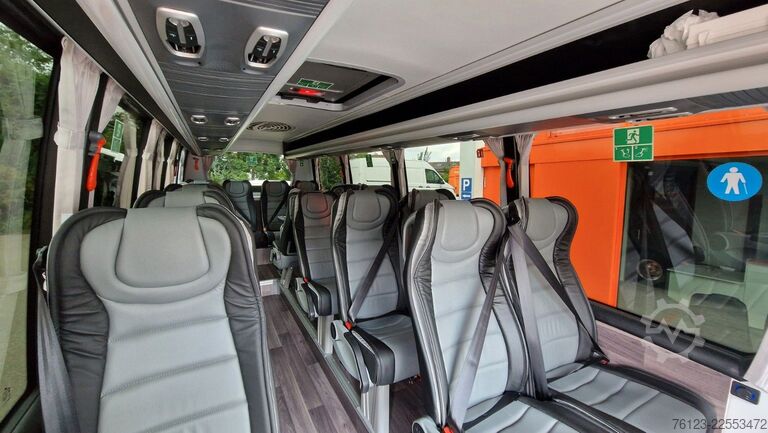 Minibus MERCEDES-BENZ 519 Sunset S 4 Ferqui Chasis 907 Vorlauffahrzeug