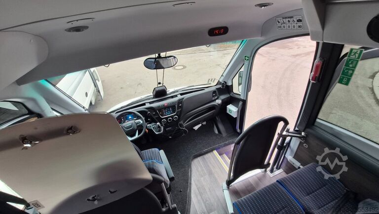 Minibus IVECO Daily 70 Ferqui Sunrise 34 Plätze COC