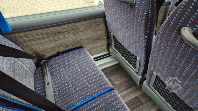 Minibus IVECO Daily 70 Ferqui Sunrise 34 Plätze COC
