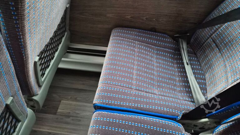 Minibus IVECO Daily 70 Ferqui Sunrise 34 Plätze COC