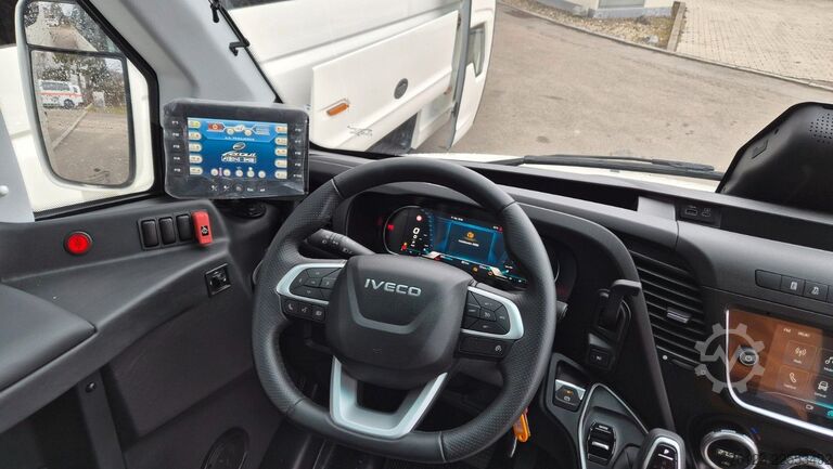 Minibus IVECO Daily 70 Ferqui Sunrise 34 Plätze COC