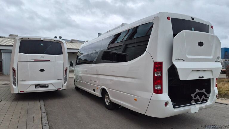 Minibus IVECO Daily 70 Ferqui Sunrise 34 Plätze COC