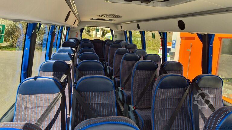 Minibus IVECO Daily 70 Ferqui Sunrise 34 Plätze COC