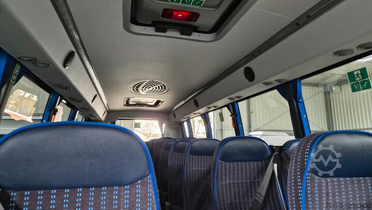 Minibus IVECO Daily 70 Ferqui Sunrise 34 Plätze COC
