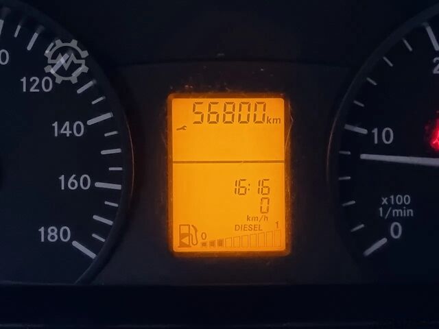 Closed box Mercedes-Benz Sprinter 516 CDI Koffer LBW Dhollandia 750KG Eu...