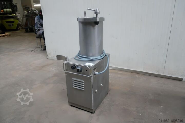Meat processing machine  Poussoir Hydraulique Agroalimentaire