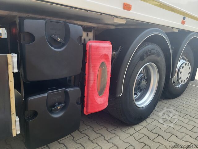 Garbage truck Renault D26 WIDE
