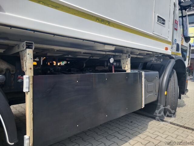 Garbage truck Renault D26 WIDE
