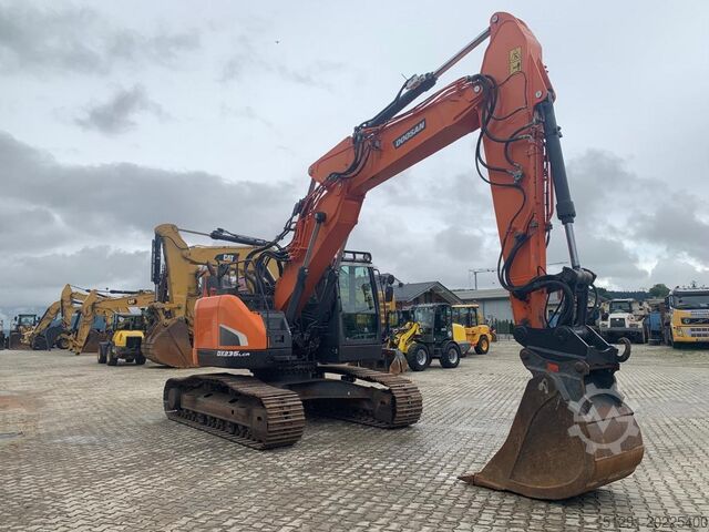 EXCAVATOR DOOSAN DX235LCR-5