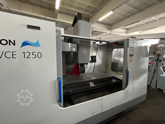 Vertical machining center HAAS VCE 1250