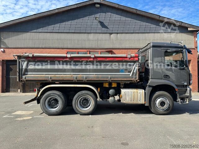 Three-sided tipper truck MERCEDES-BENZ Arocs 2646 Meiller DSK 6x4 Kipper Bordmatic