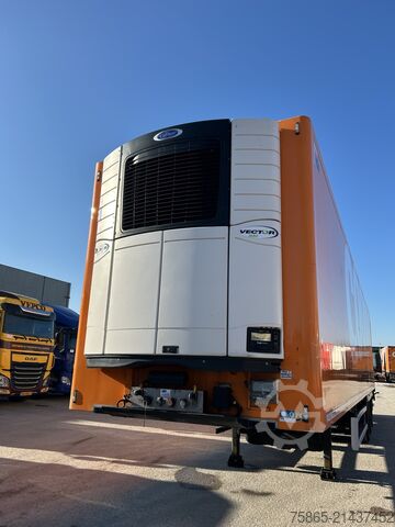 Refrigerated/freezer transport Krone SOR Iberica SOR-S3E / Carrier Vector 1550 / Fri...