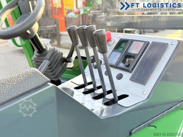 4-way forklift Combilift CB3000 DIESEL TRIPLEX 4900 POSITIONER