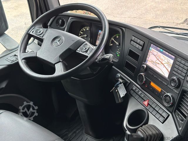 Viehtransporter LKW MERCEDES-BENZ Antos 1833L 1.Stock Finkl Viehwagen Klima 34m³