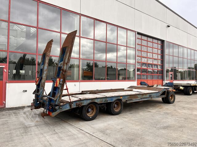 Tieflader Anhänger Müller-Mitteltal T3  3 Achs Tieflader mit ABS