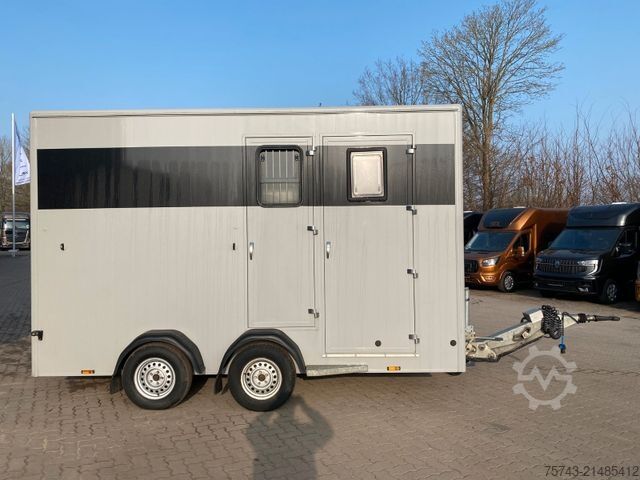 Horse transport trailer BÖCKMANN 2 Pferdeanhänger Alukoffer/Sattelkammer.