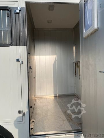 Horse transport trailer BÖCKMANN 2 Pferdeanhänger Alukoffer/Sattelkammer.