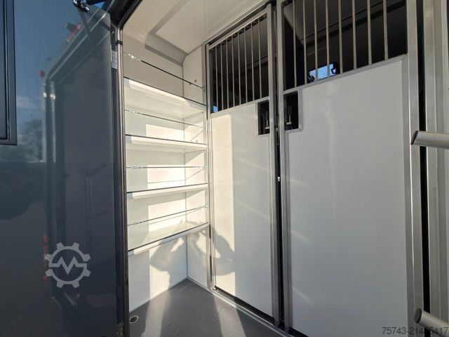 Livestock transporter RENAULT Master STX 5 Sitzer Haras ex. Lang Automatik