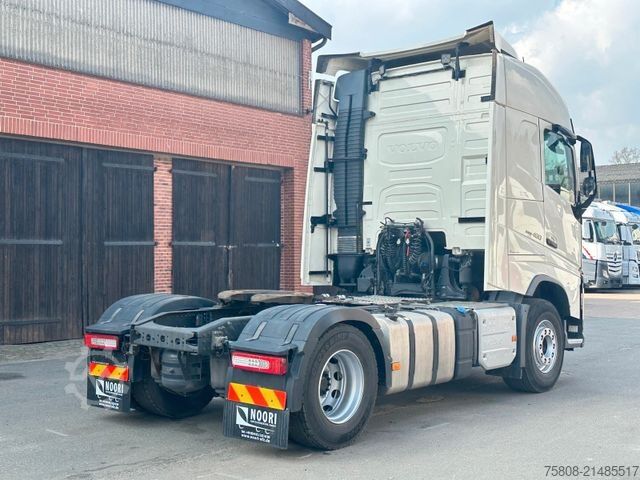 Standard tractor unit VOLVO FH460 2- Hydraulik PTO Globetrotter I-Park ACC