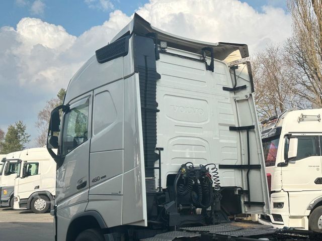 Standard tractor unit VOLVO FH460 2- Hydraulik PTO Globetrotter I-Park ACC