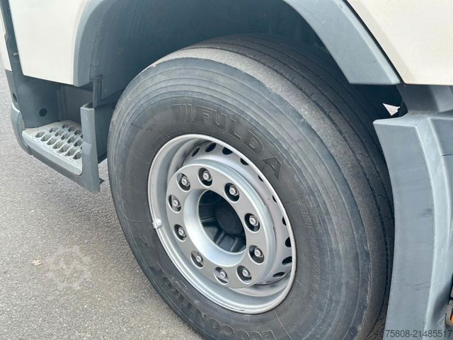 Standard tractor unit VOLVO FH460 2- Hydraulik PTO Globetrotter I-Park ACC