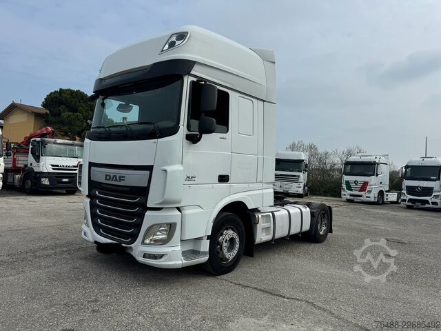 4x2 Sattelzugmaschine DAF XF 460