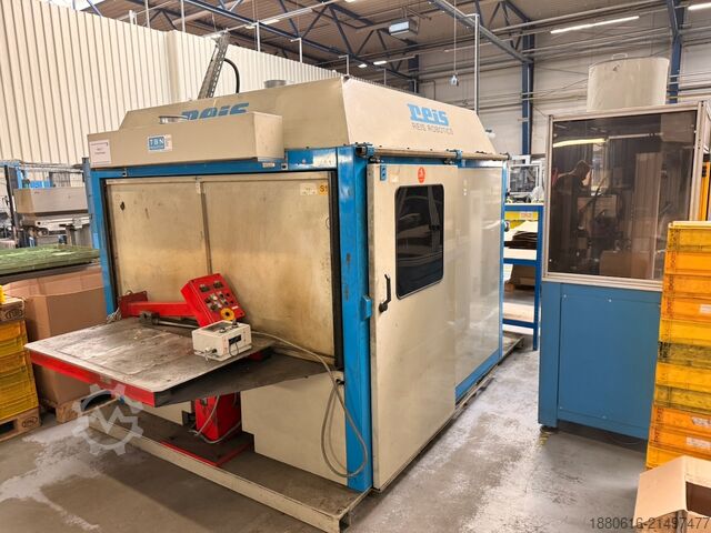 Schweißroboterzelle Reis Robotics SRV6-C