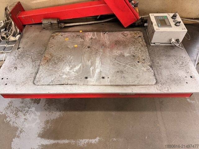 Schweißroboterzelle Reis Robotics SRV6-C