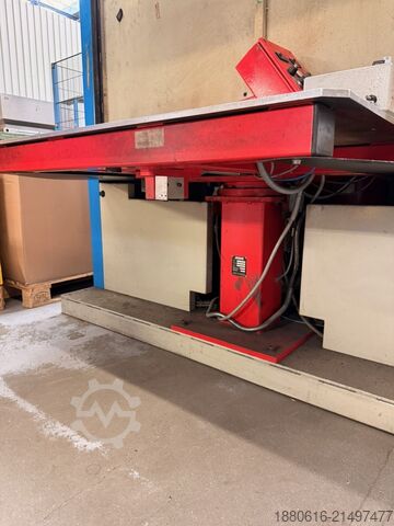 Schweißroboterzelle Reis Robotics SRV6-C