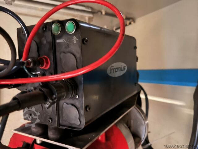 Schweißroboterzelle Reis Robotics SRV6-C