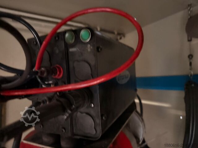 Schweißroboterzelle Reis Robotics SRV6-C