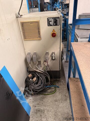 Schweißroboterzelle Reis Robotics SRV6-C