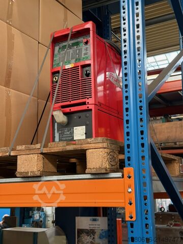 Schweißroboterzelle Reis Robotics SRV6-C